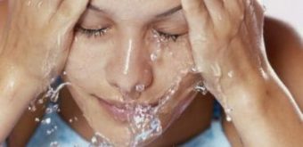 Wash your face before bed for better skin and sleep